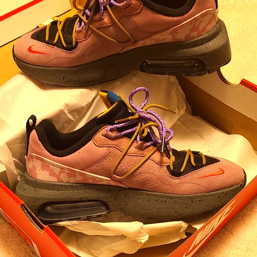 New Women's Nike Air Max Viva on HOLD